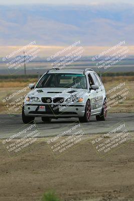 media/Sep-30-2023-24 Hours of Lemons (Sat) [[2c7df1e0b8]]/Track Photos/10am (Star Mazda)/